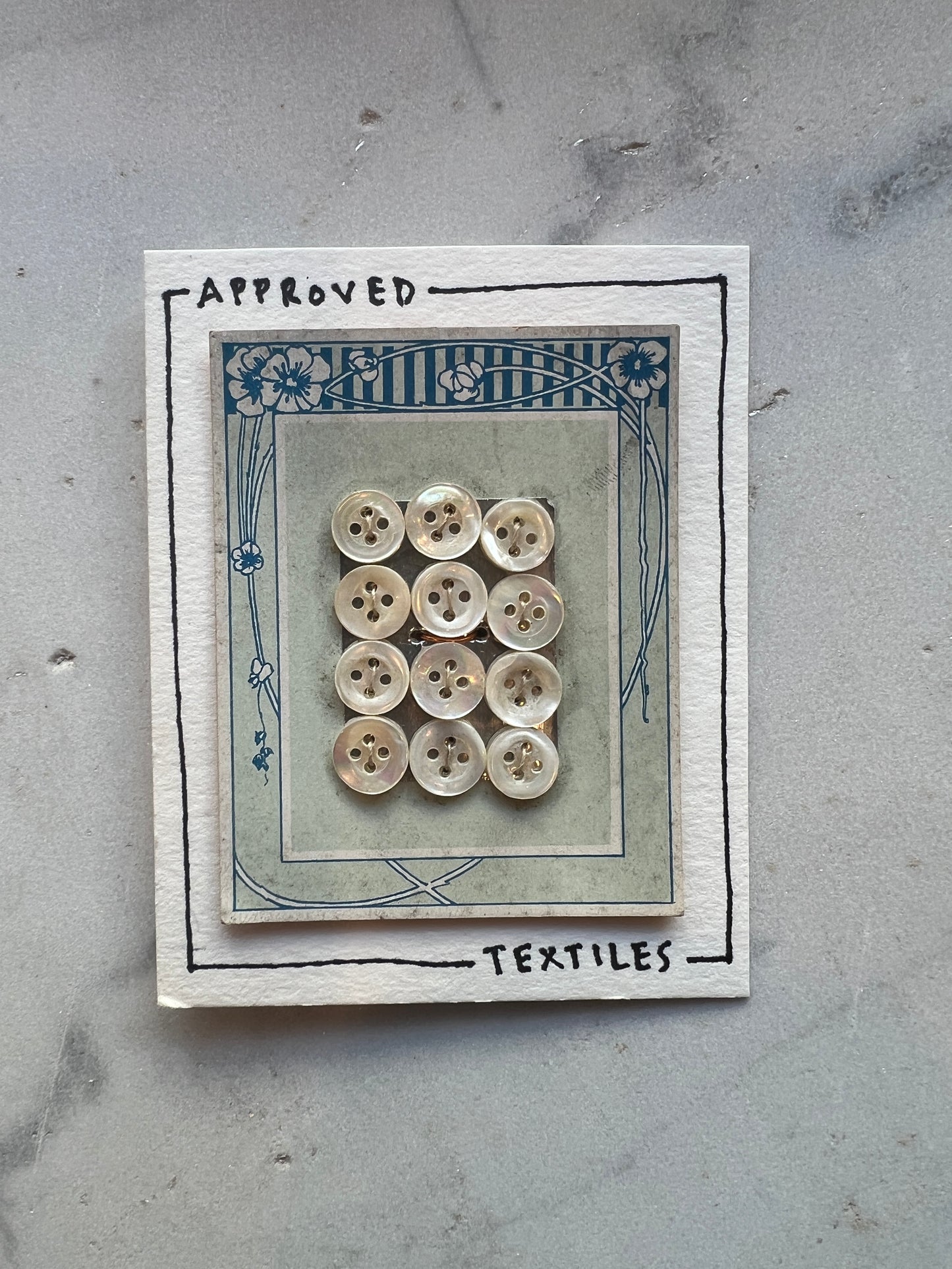 Mother of Pearl Button Set