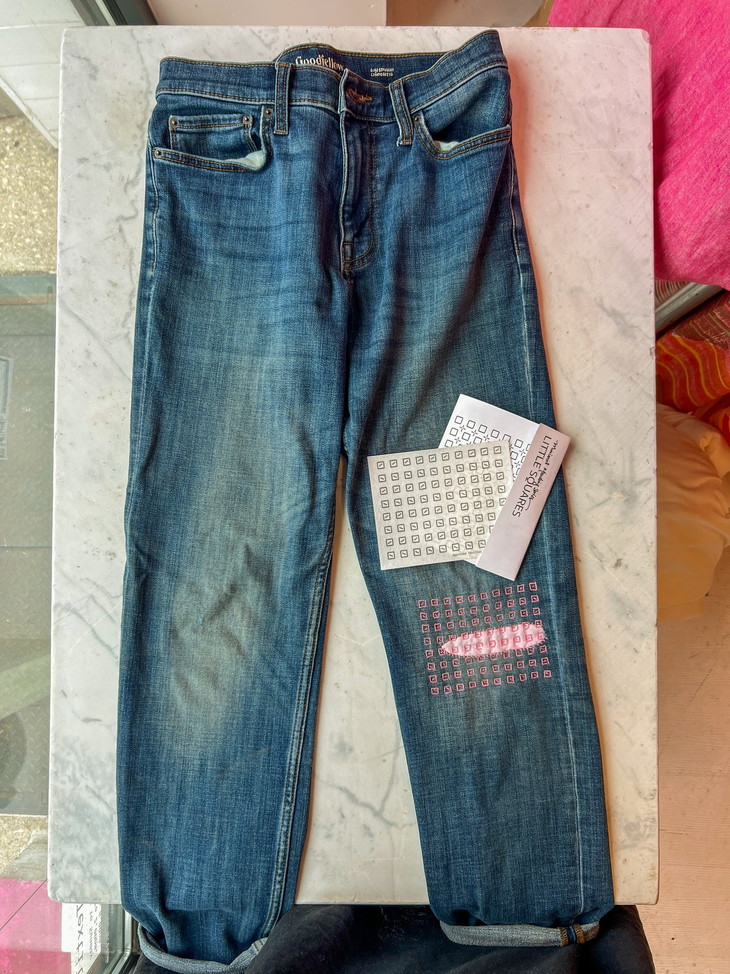 Little Squares . Minimal Mending Series