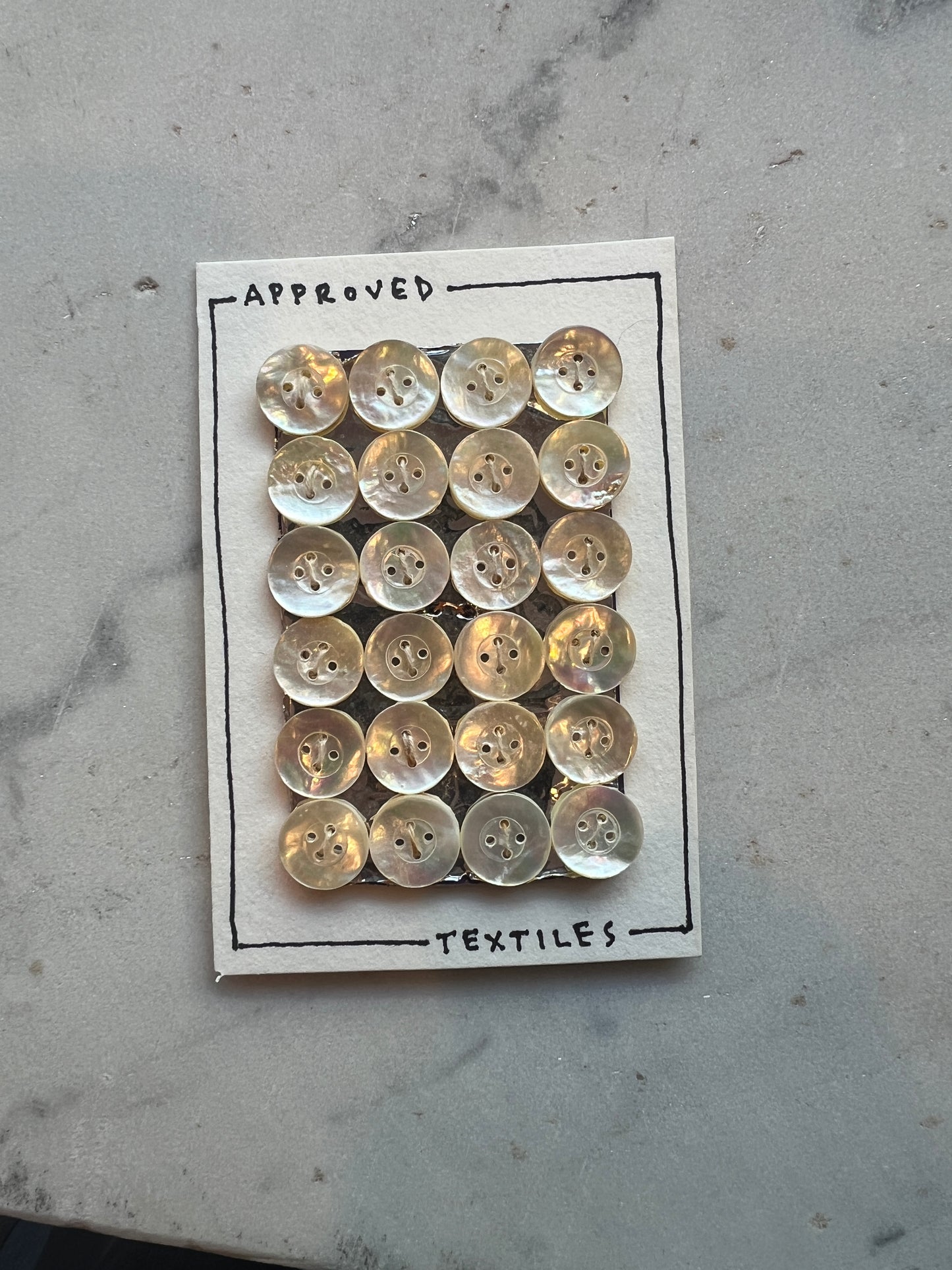 Mother of Pearl Button Set 15mm