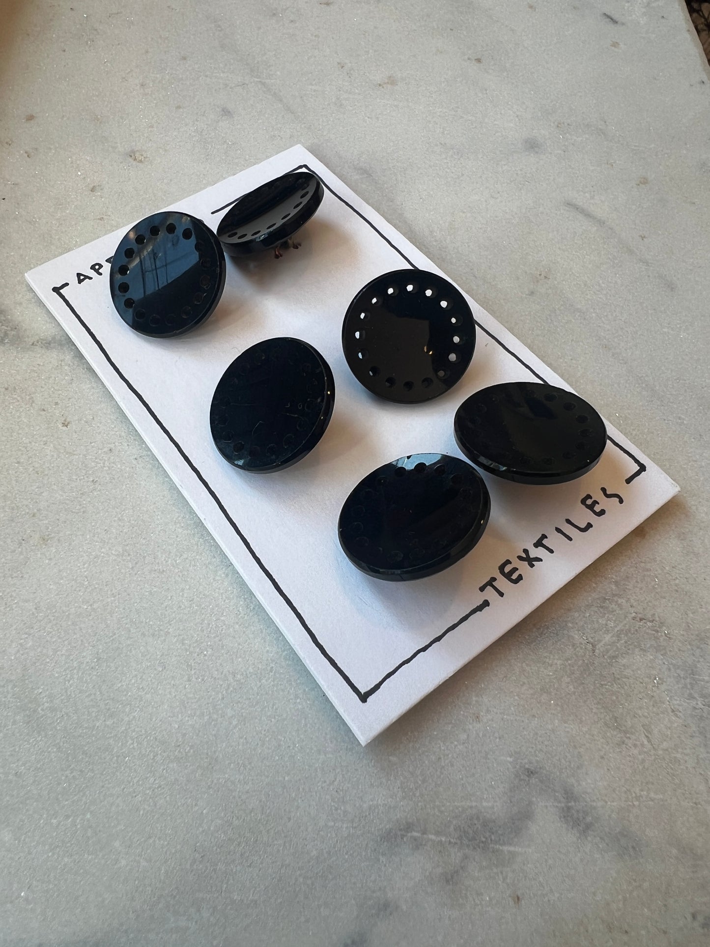 Black Glass Shank Buttons 22mm