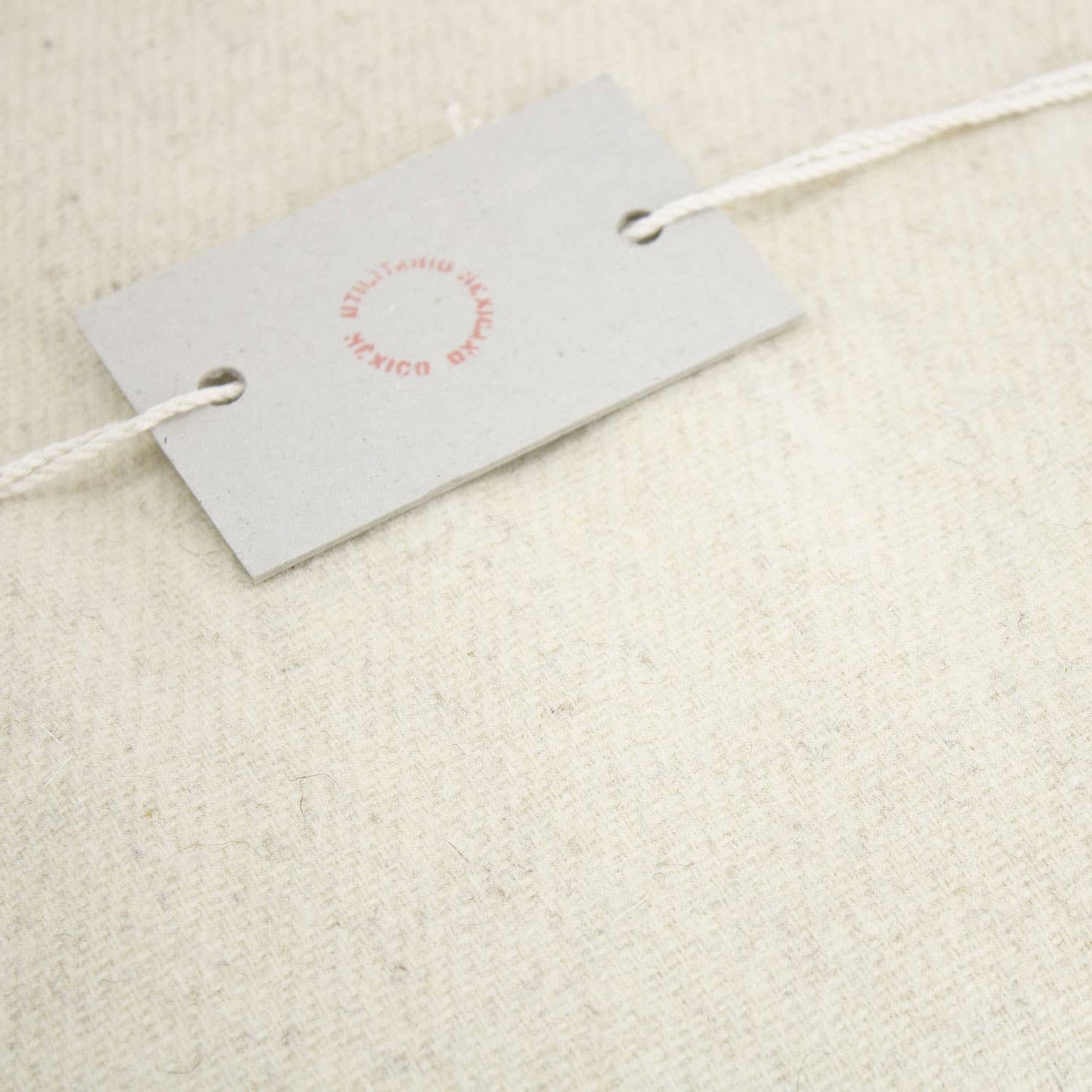 THROW BLANKET / PLAIN WOOL