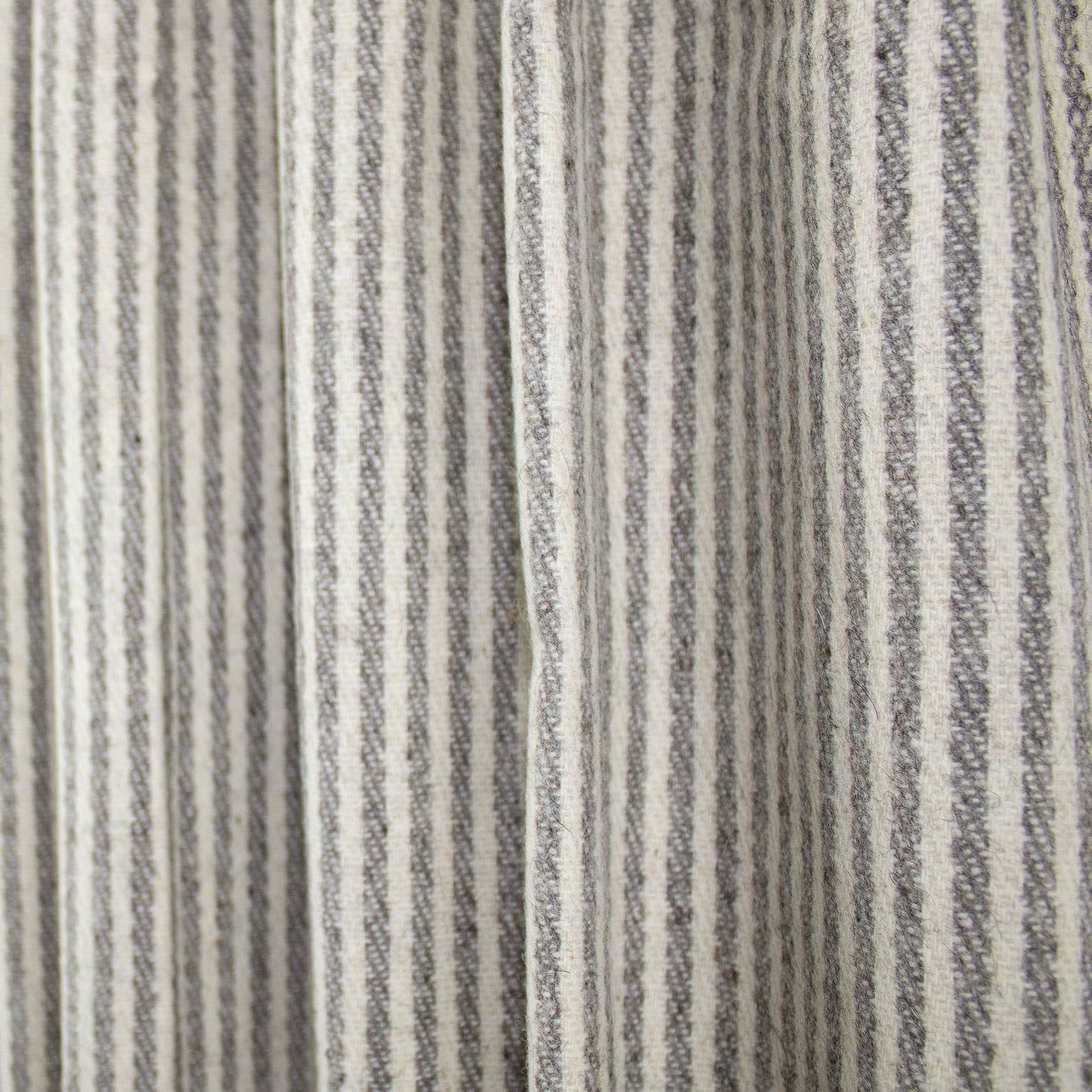 Throw Blanket / Strokes Wool