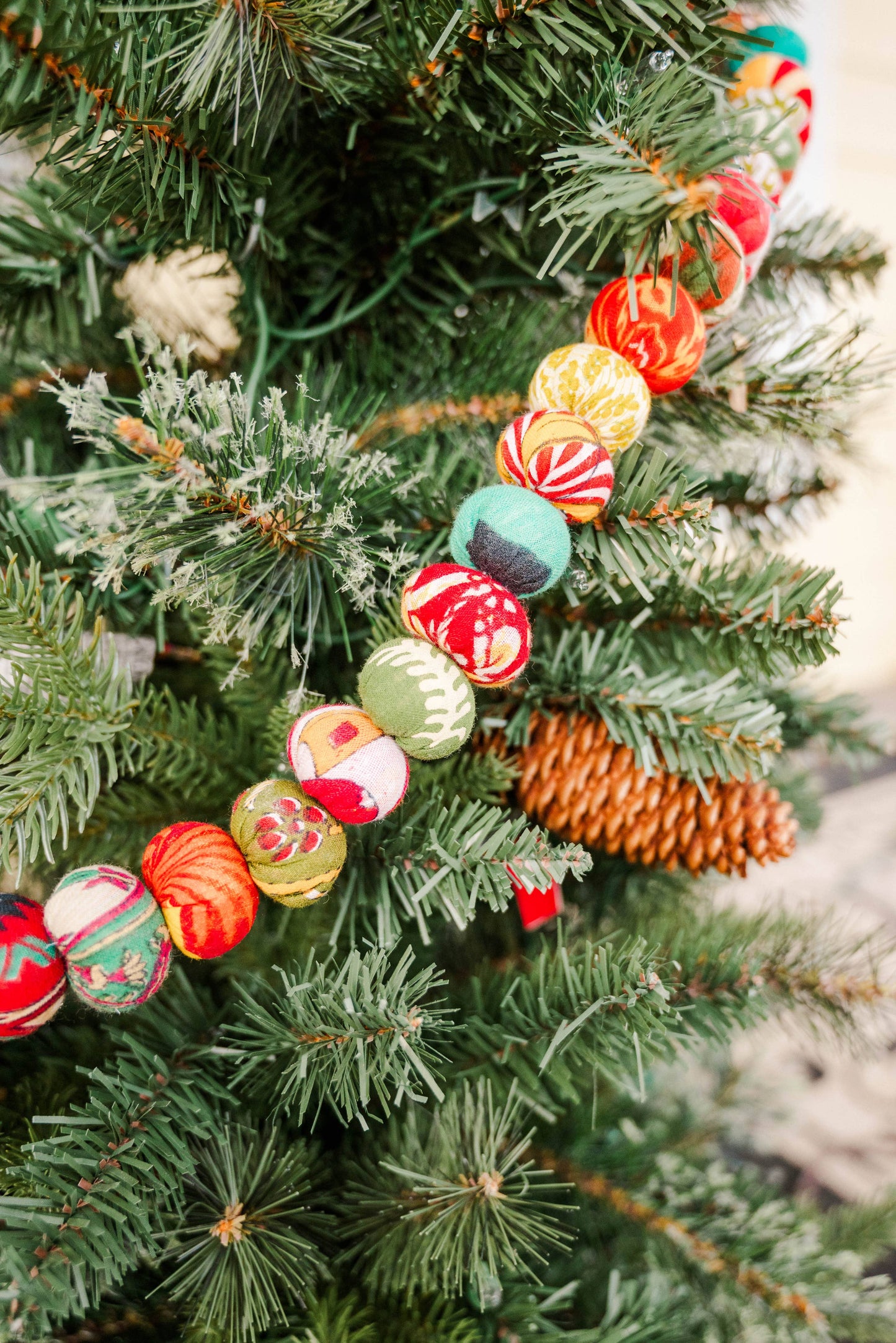 Christmas Bead Garland - Red and Green