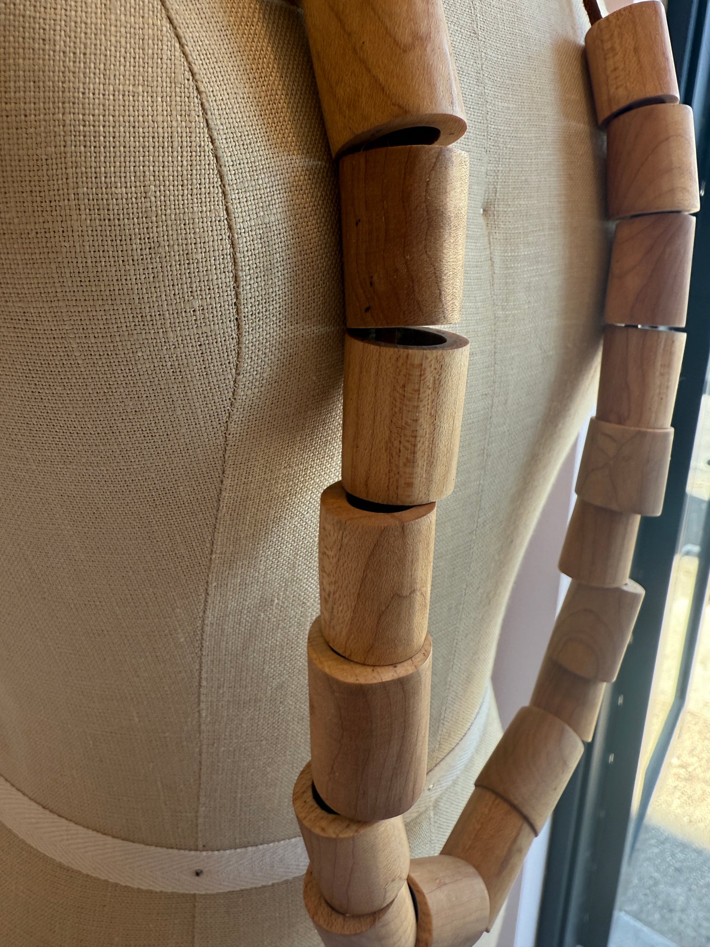 Maple Long Tube Necklace