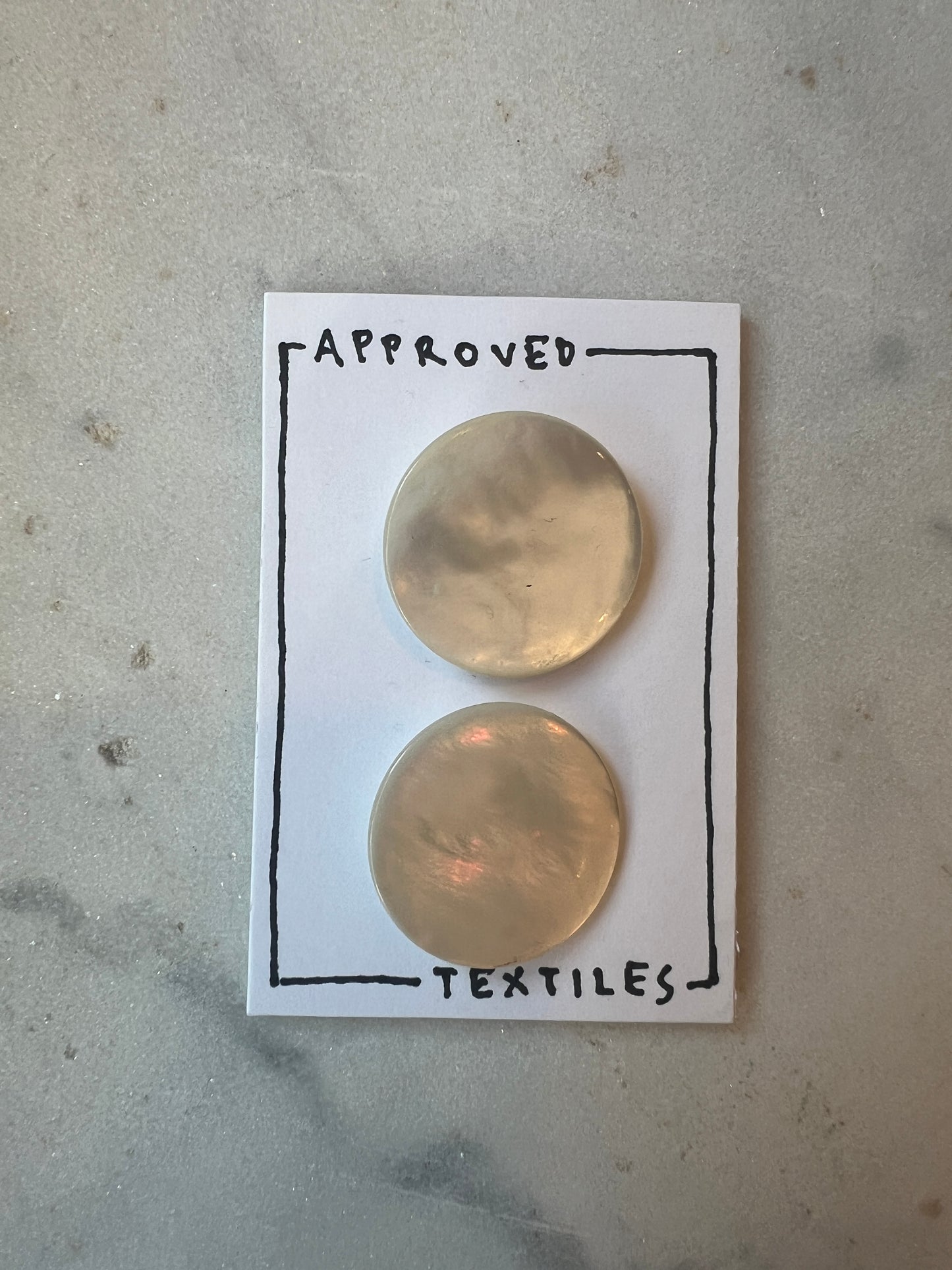 Mother of Pearl Buttons 25mm