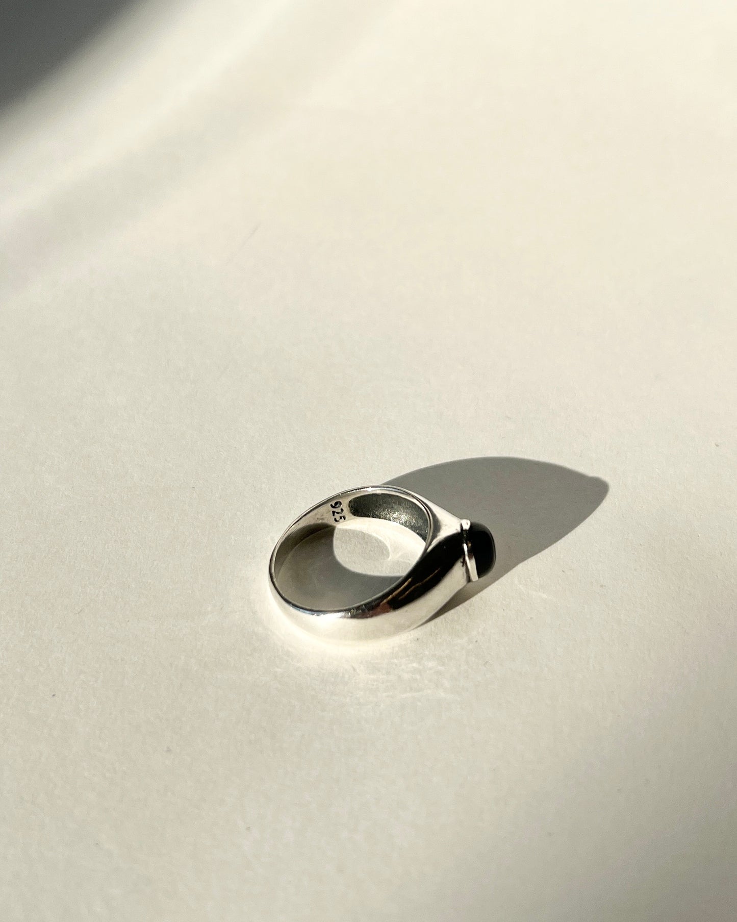 pearl or onyx cabochon silver ring