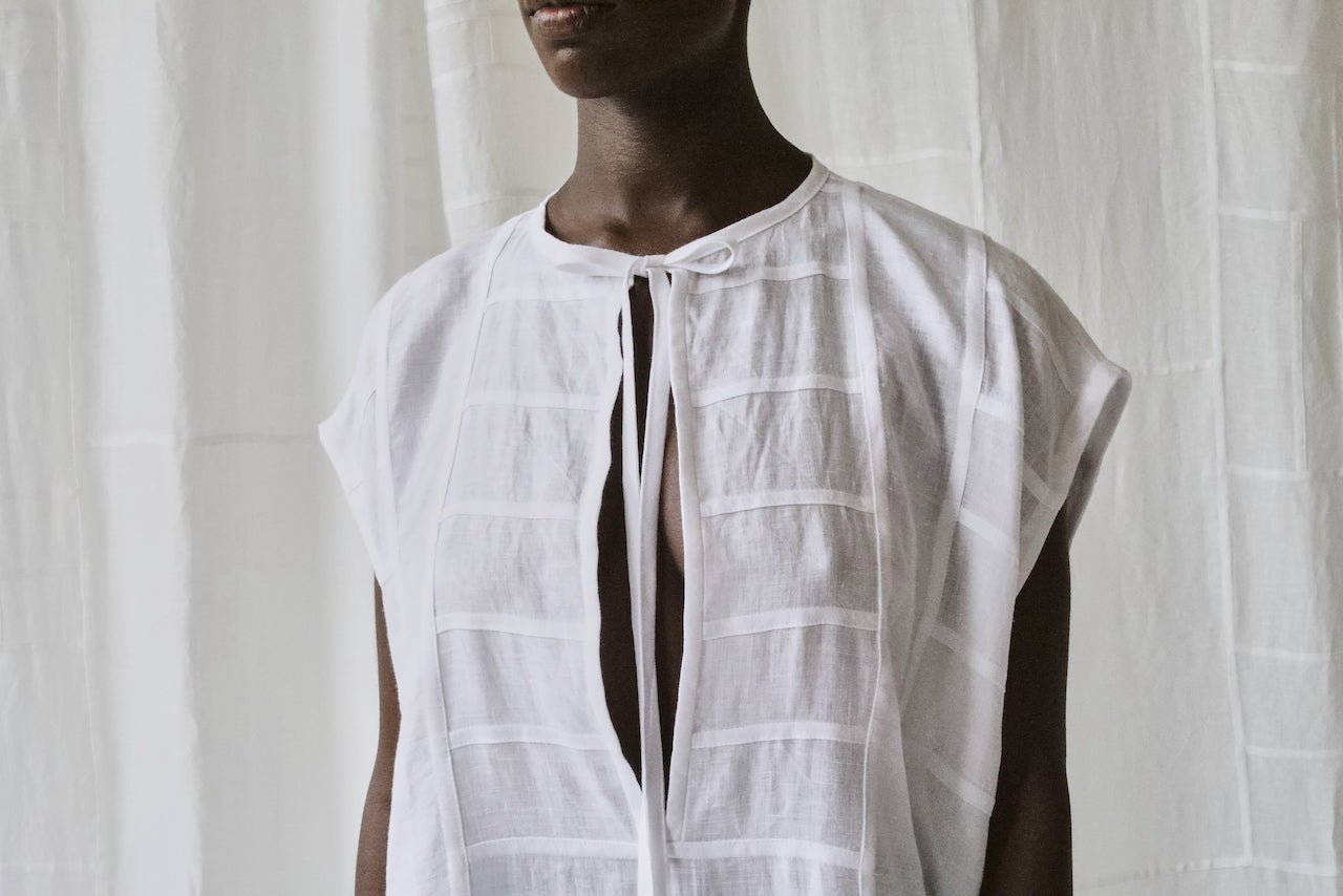 linen tie-neck caftan dress