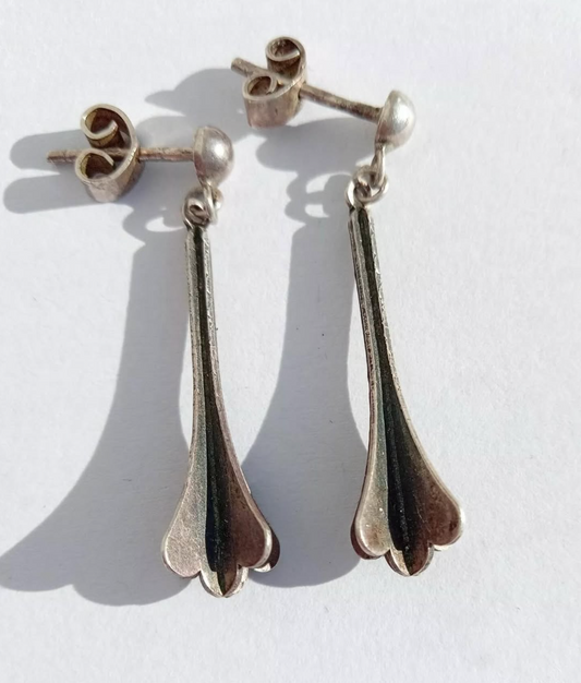 silver dart earrings