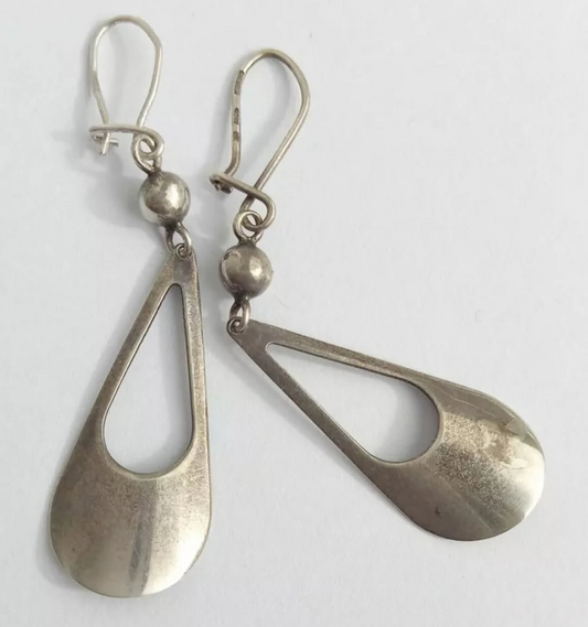 silver tear drop earrings